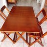 01 mesa dobravel 50x50 com 2 cadeiras dobraveis passa perto