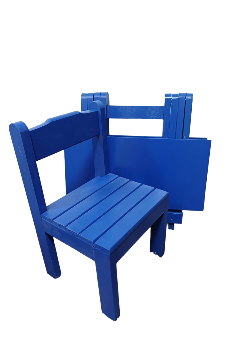 04 conjunto infantil mesa 45x45 mais 2 cadeiras fixas